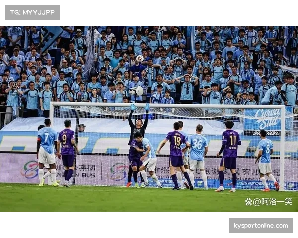 本科维奇角球梅开二度 深圳新鹏城中卫展现定位球威胁